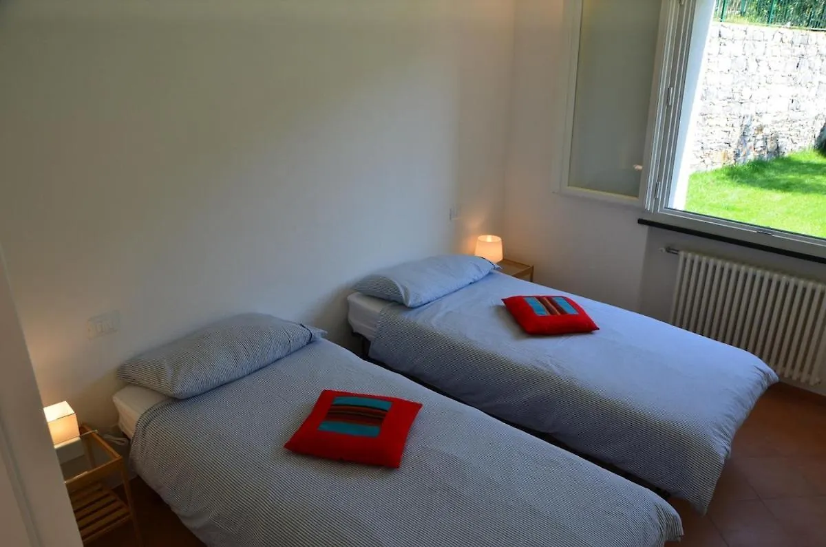 Apartment Appartamento Pitosforo E Camera Melograno Leivi