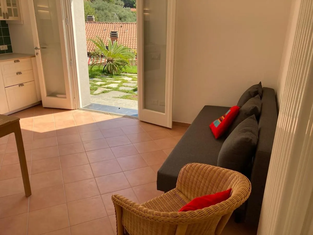 Appartamento Pitosforo E Camera Melograno Leivi Apartment